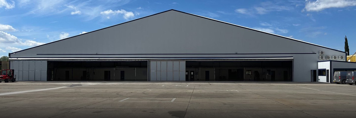 Hangar démontable pour la logistique aéroportuaire