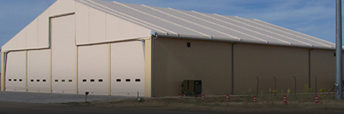 Hangar de maintenance des aéronefs