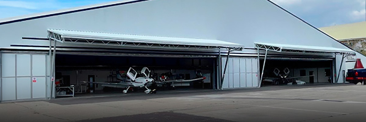 Hangar démontable pour la protection des aéronefs