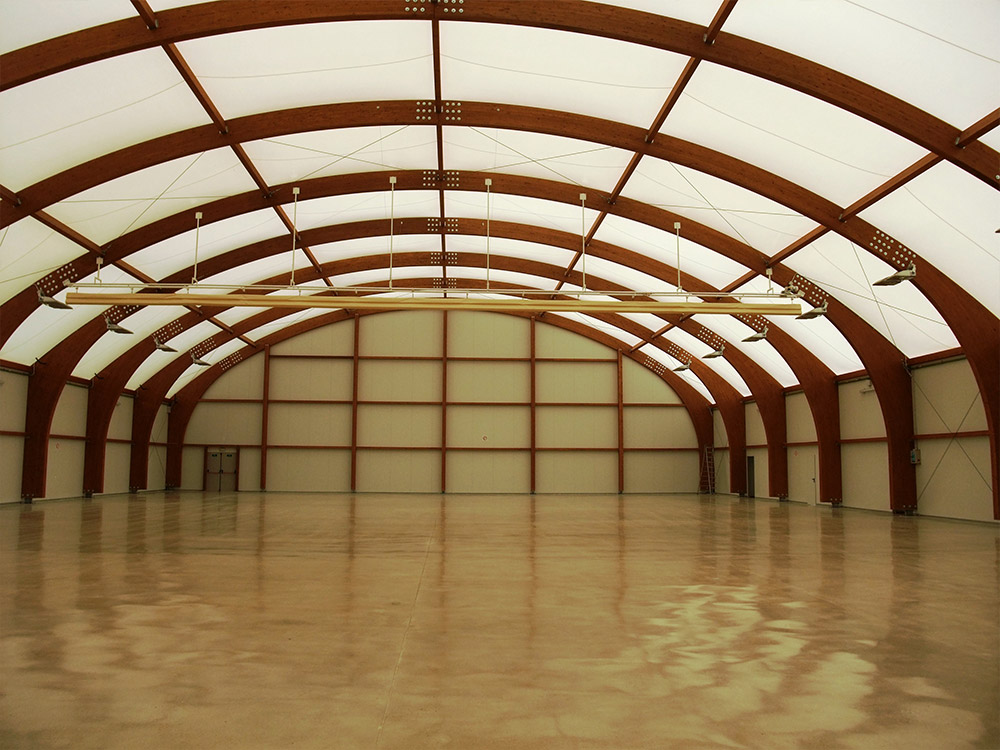Terrain de sport couvert