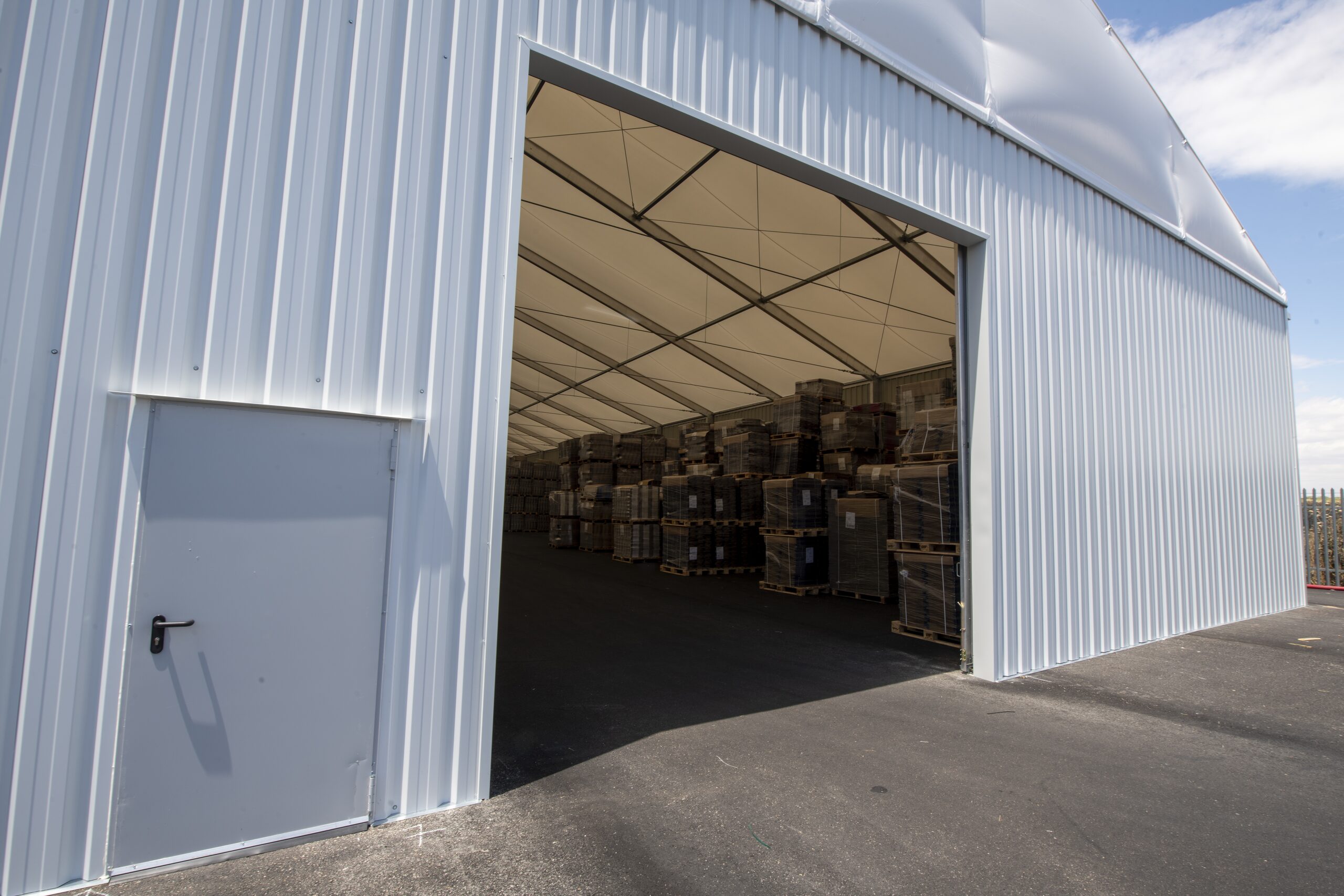 Entrepôt pour le secteur de la fabrication du carton