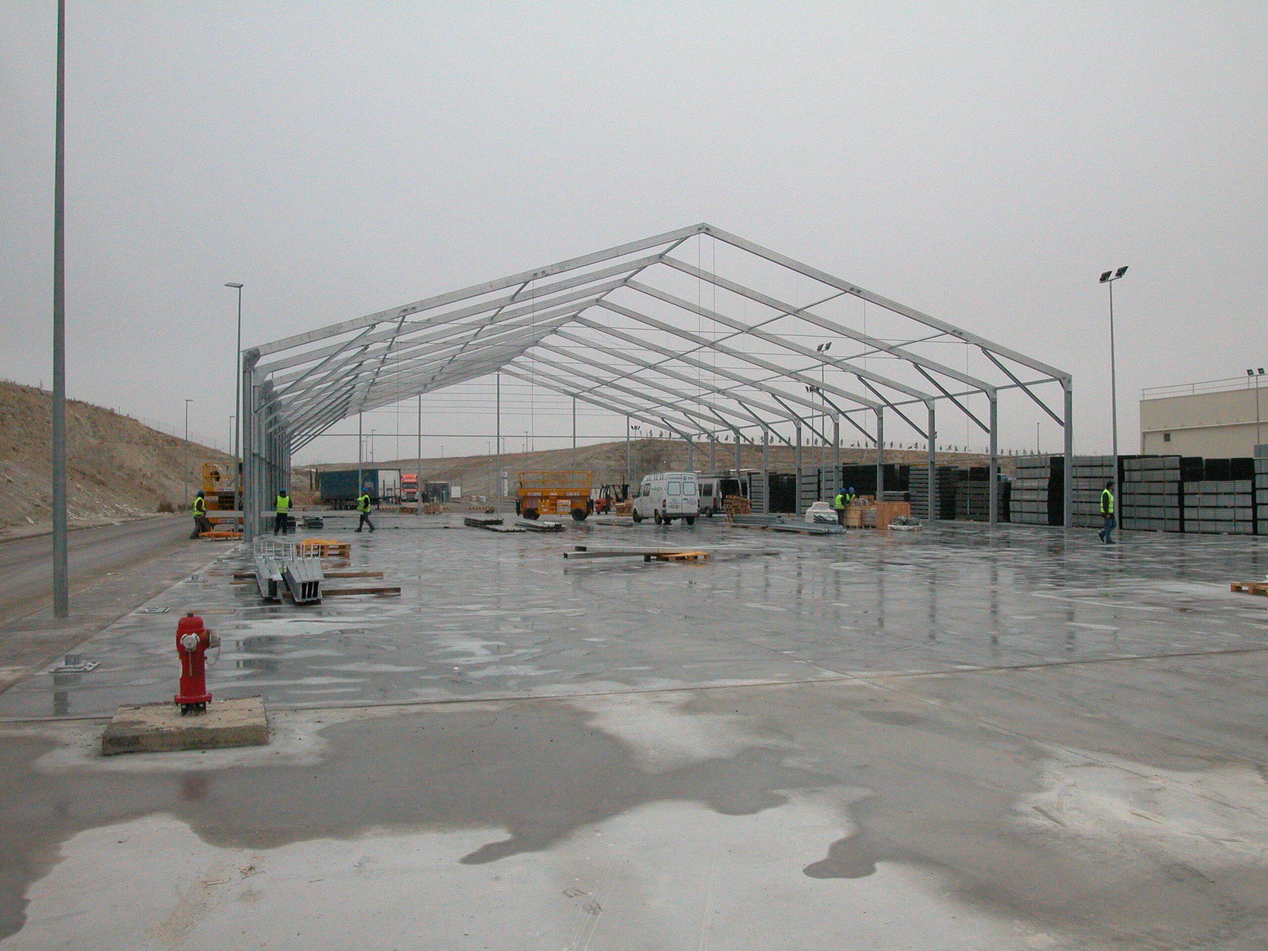Bâtiment démontable ALUSPACE pour le secteur automobile