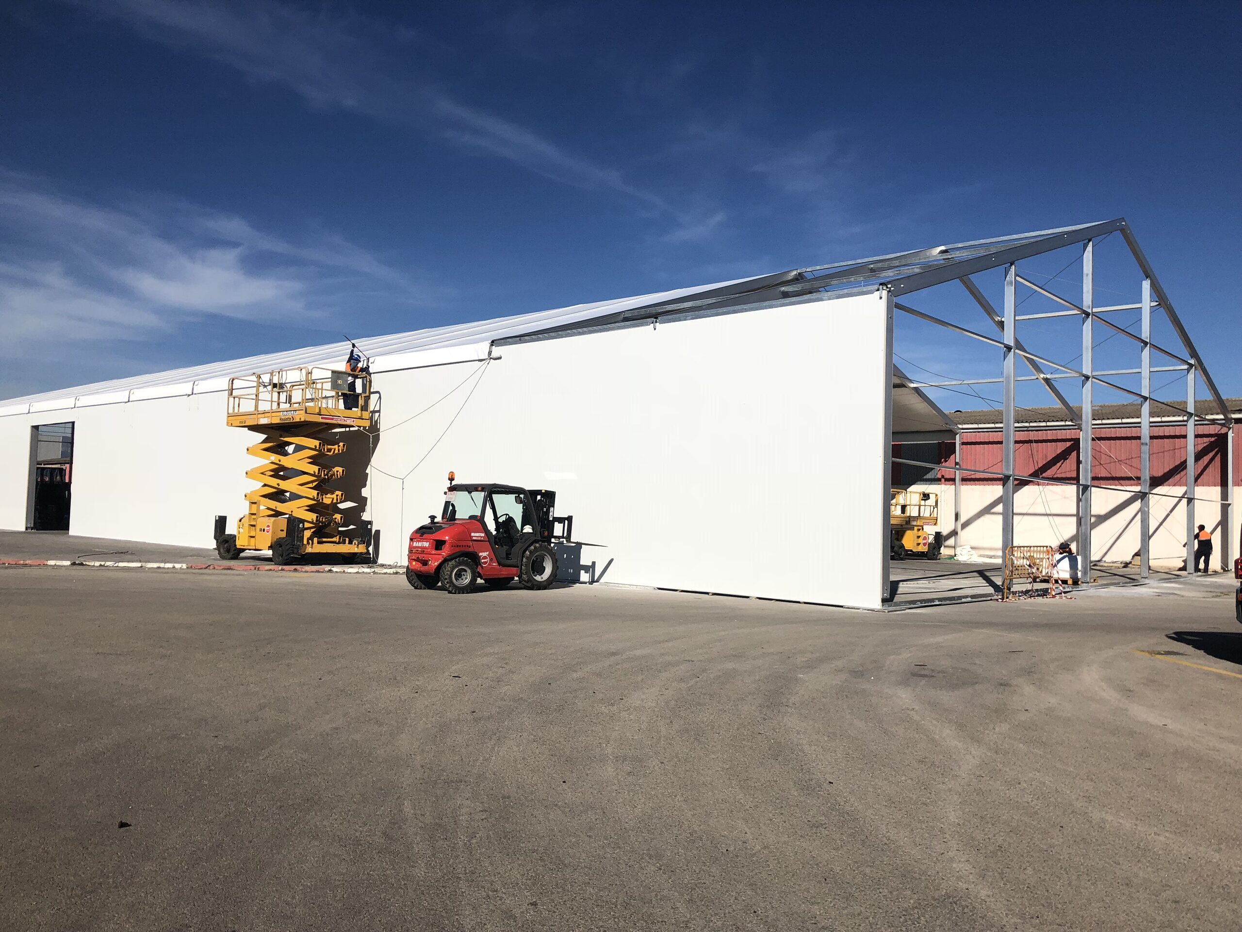 bâtiment préfabriqué pour la distribution de boissons