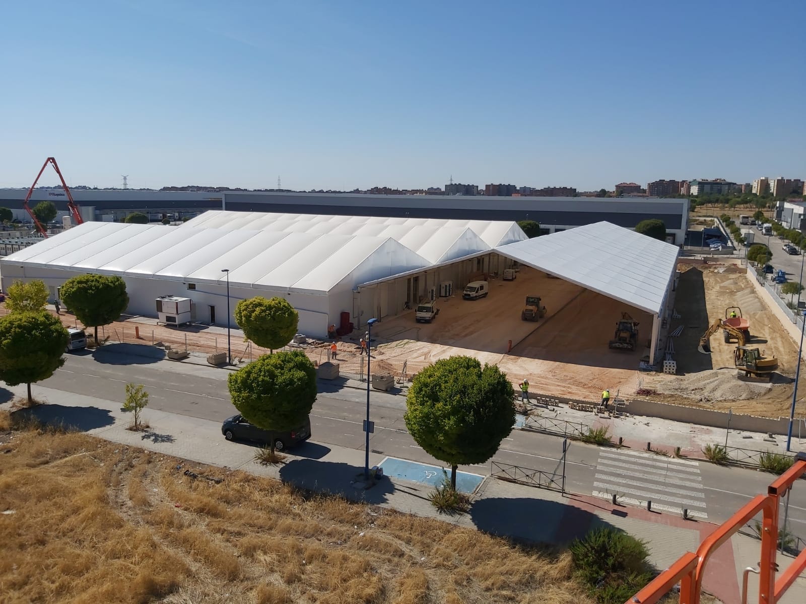 bâtiment préfabriqué STEELSPACE pour la logistique.