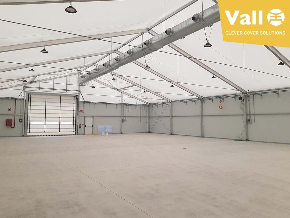 Vall crée et fabrique des bâtiments industriels démontables de haute performance