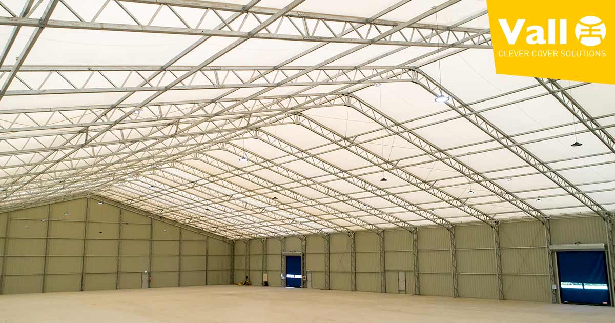 Intérieur hangar industriel préfabriqué Maxispace
